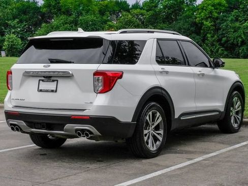 Used 2020 Ford Explorer Platinum w/ Premium Technology Package AWD/4WD image 12