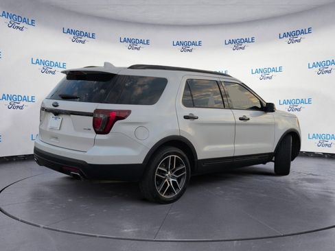 Used 2016 Ford Explorer Sport w/ Equipment Group 401A image 4