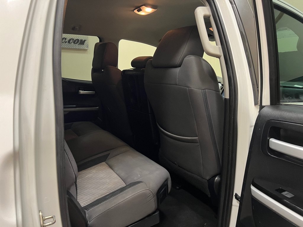 Used 2017 Toyota Tundra SR5 AWD/4WD image 23