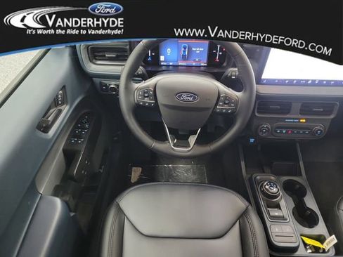 New 2025 Ford Maverick Lariat w/ Black Appearance Package image 13