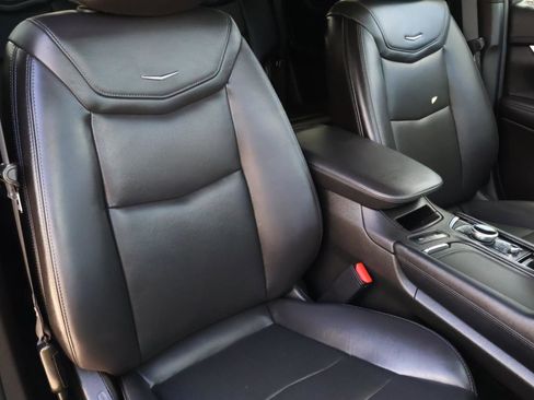 Used 2025 Cadillac XT5 Premium Luxury image 23