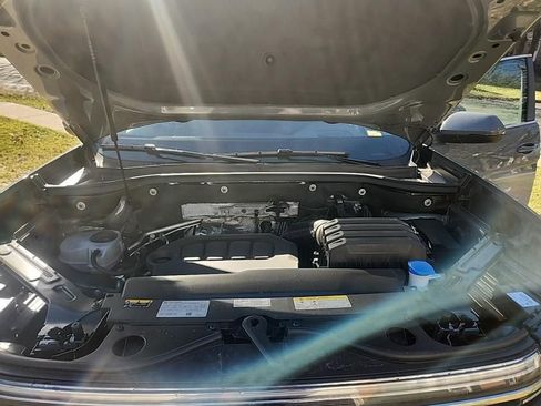 Certified 2025 Volkswagen Atlas SEL image 16