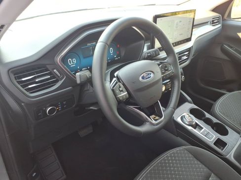 Certified 2024 Ford Escape Active w/ Tech Pack #2 AWD/4WD image 17