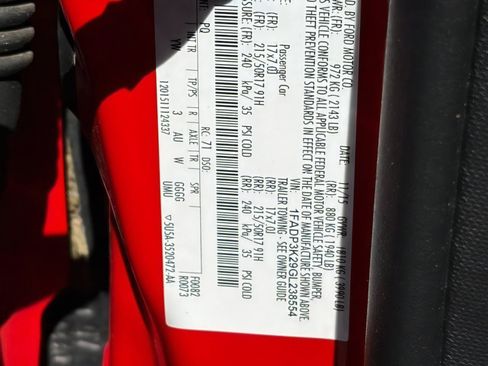 Used 2016 Ford Focus SE w/ SE Sport Package FWD image 34