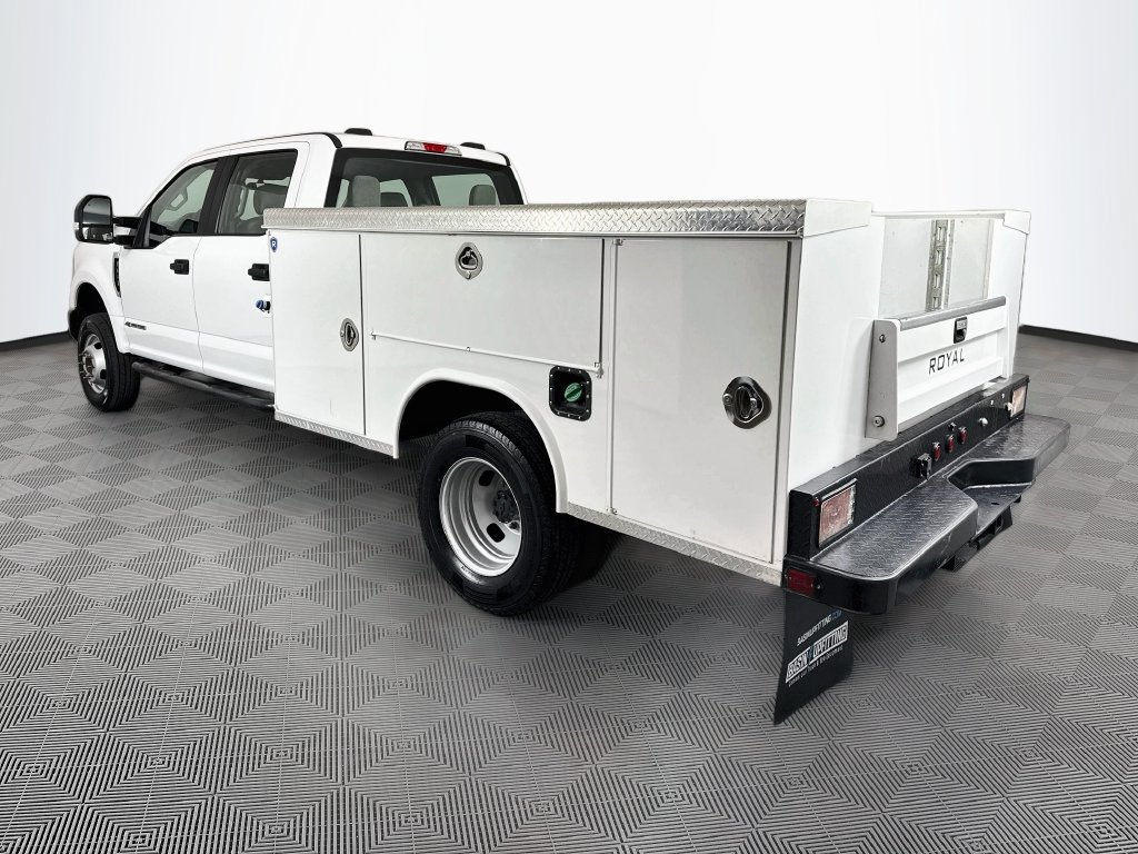 Used 2022 Ford F350 XL w/ Power Equipment Group AWD/4WD image 5