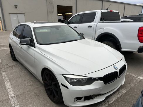 Used 2014 BMW 320i Sedan image 17
