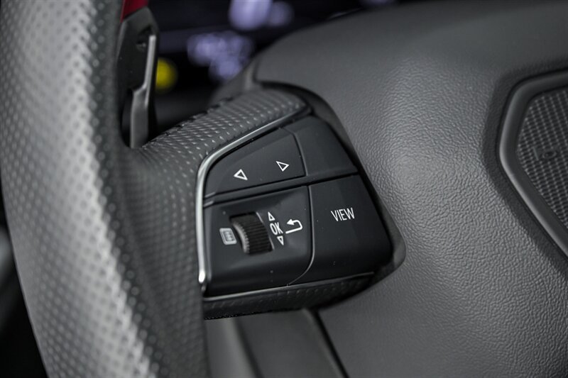 Used 2021 Lamborghini Urus AWD/4WD image 26