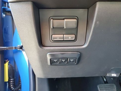 New 2026 Chevrolet Colorado Trail Boss w/ Midnight Edition AWD/4WD image 17