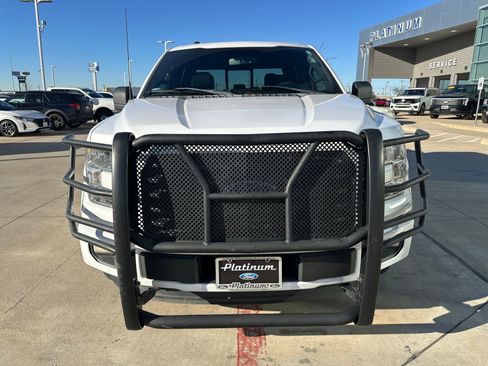 Used 2016 Ford F150 XLT w/ Equipment Group 302A Luxury image 8