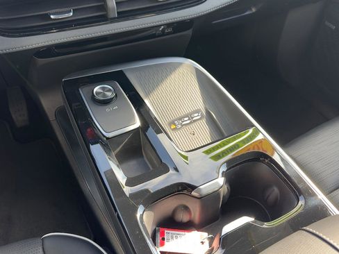 Used 2025 Buick Enclave Sport Touring image 16