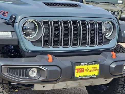 New 2026 Jeep Gladiator Mojave image 7