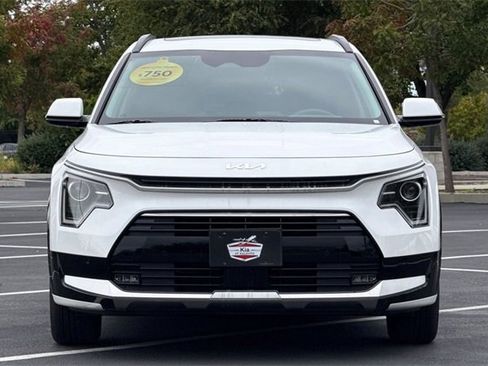 New 2026 Kia Niro SX image 9