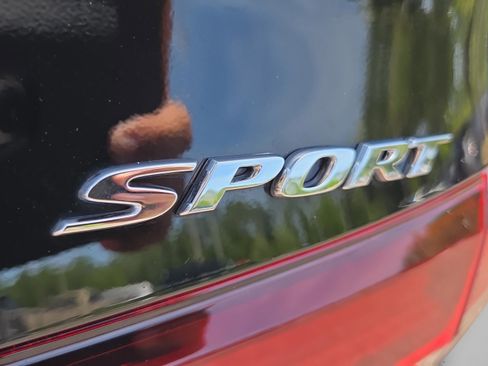 Certified 2025 Honda Civic Sport image 32
