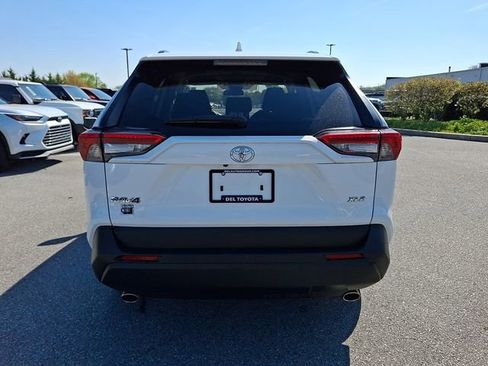 Used 2024 Toyota RAV4 XLE FWD image 5