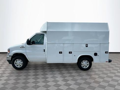 New 2026 Ford E-350 and Econoline 350 Super Duty w/ Power Equipment Group image 3