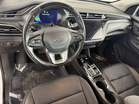 Used 2023 Chevrolet Bolt EUV Premier w/ Sun & Sound Package image 18