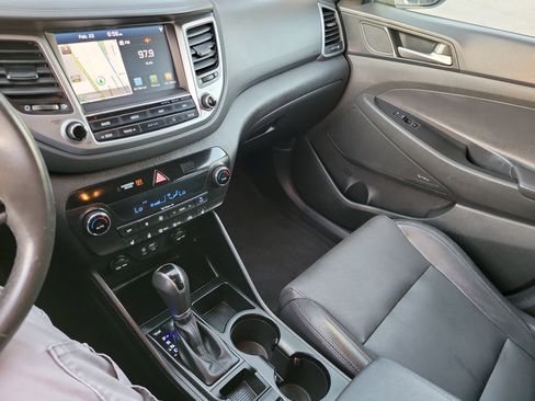 Used 2018 Hyundai Tucson Limited w/ Cargo Package image 15