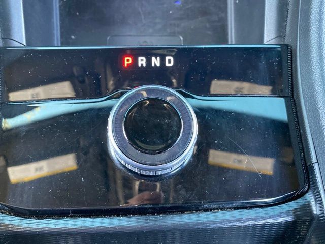Used 2024 Jeep Grand Cherokee L Altitude RWD image 16
