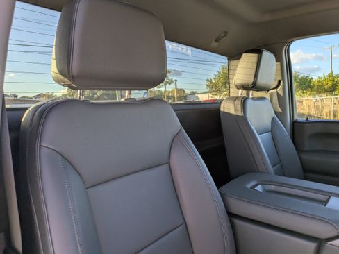 Used 2024 GMC Sierra 2500 Pro w/ Convenience Package image 13