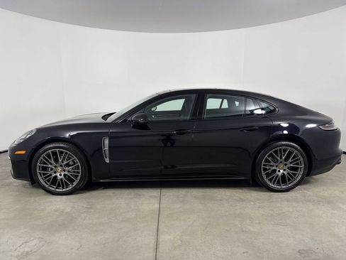 Certified 2023 Porsche Panamera 4 Platinum Edition image 2