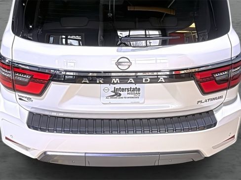 Used 2021 Nissan Armada Platinum w/ Captain's Chairs Package image 11