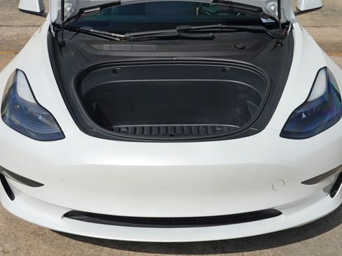 Used 2023 Tesla Model 3 Standard Range RWD image 8