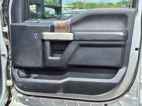 Used 2019 Ford F250 Lariat w/ Lariat Ultimate Package AWD/4WD image 13