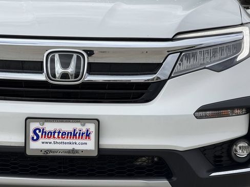 Used 2022 Honda Pilot Touring image 8