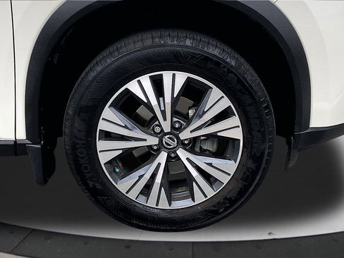 Used 2021 Nissan Rogue SV w/ Premium Package image 35