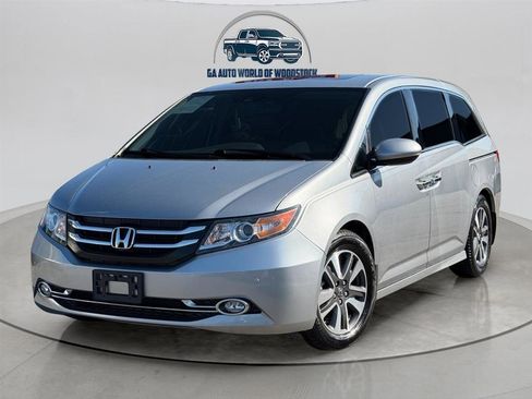 Used 2016 Honda Odyssey Touring Elite image 4