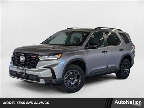 New 2025 Honda Pilot TrailSport image 1