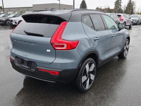 Certified 2023 Volvo XC40 Recharge Ultimate image 2