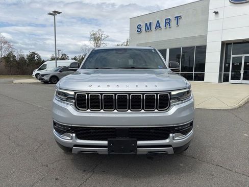 Used 2024 Jeep Wagoneer Series II AWD/4WD image 9