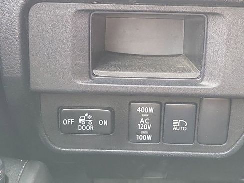 Used 2019 Toyota Tacoma TRD Sport image 24