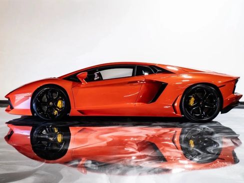 Used 2012 Lamborghini Aventador LP 700-4 AWD/4WD image 9