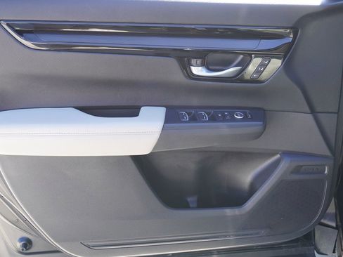 Used 2023 Honda CR-V EX-L image 25