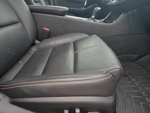 Used 2019 Chevrolet Impala LT w/ Sunroof and Spoiler Package image 28