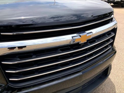 Used 2025 Chevrolet Traverse LT FWD image 36
