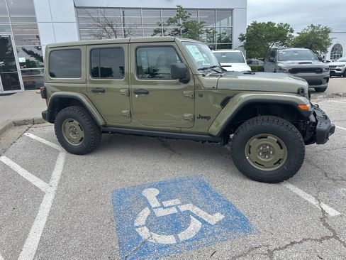 New 2025 Jeep Wrangler Willys 4xe image 32