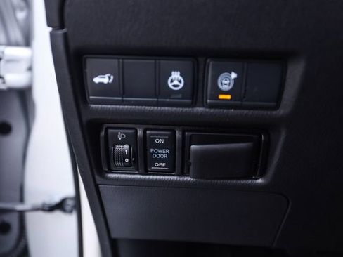 Used 2018 INFINITI QX80 4WD w/ Driver Assistance Package image 38