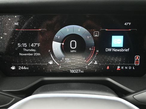 Certified 2025 GMC Acadia Elevation image 13