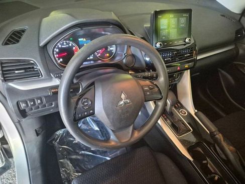 Used 2023 Mitsubishi Eclipse Cross LE AWD/4WD image 11