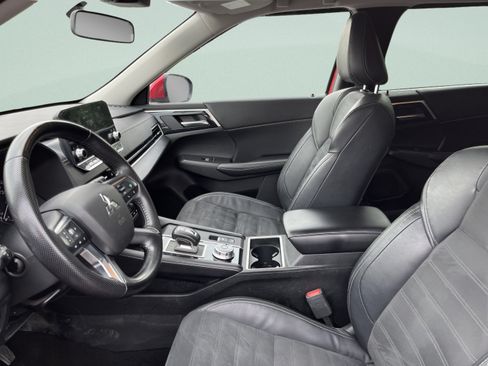 Used 2022 Mitsubishi Outlander SE AWD/4WD image 14