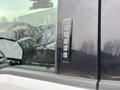 Used 2023 Ford F250 XLT image 7