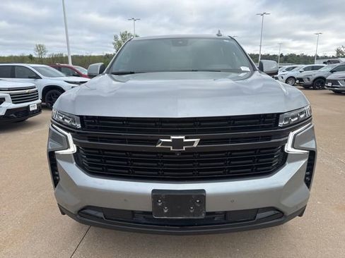 Used 2024 Chevrolet Suburban RST w/ Luxury Package AWD/4WD image 7