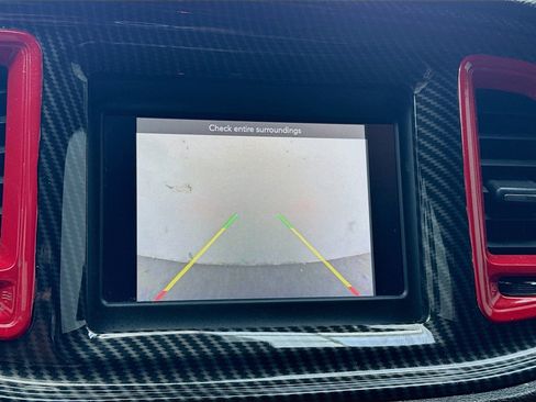 Used 2019 Dodge Challenger SXT RWD image 10