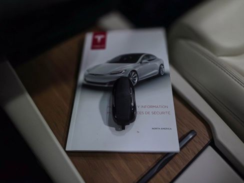 Used 2020 Tesla Model S Performance image 42