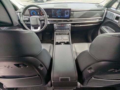 Used 2025 Hyundai Santa Fe SEL AWD/4WD image 27