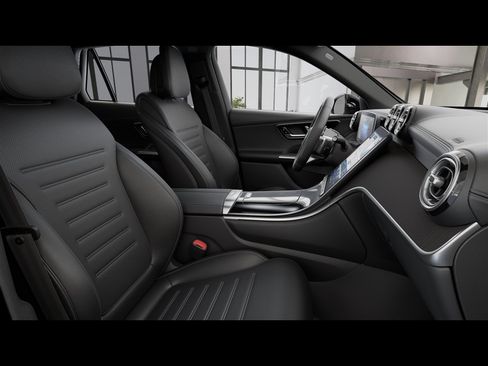 Certified 2026 Mercedes-Benz GLC 300 4MATIC image 39
