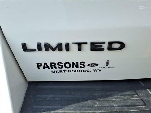 Used 2023 Ford Expedition Limited image 7